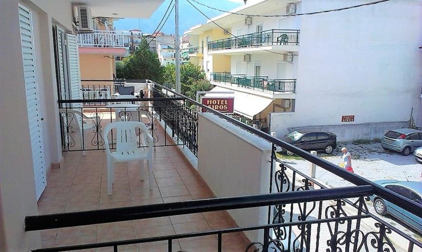 Siros Hotel Лептокария Екстериор снимка